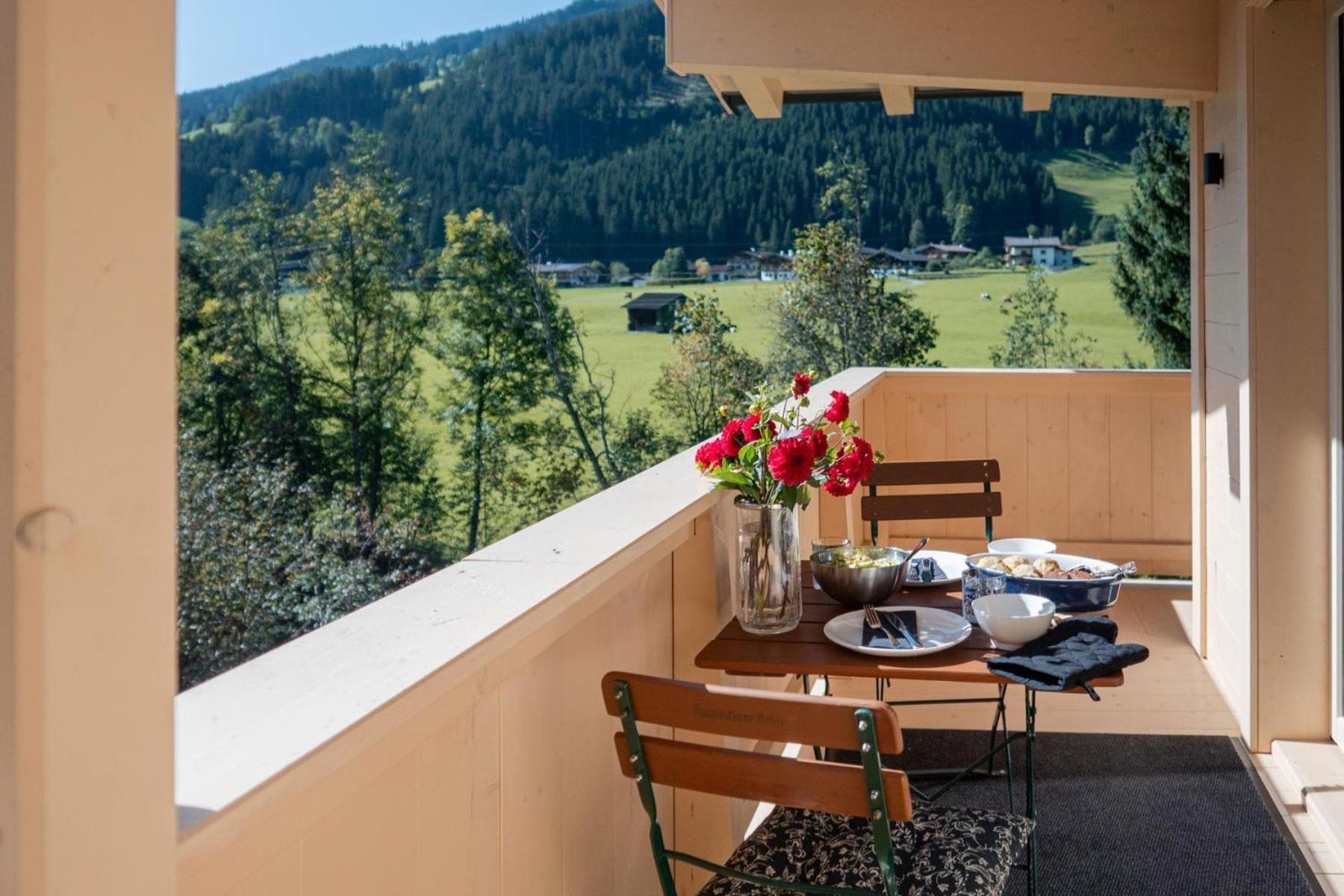 Alte Bildhauerei Apartment Aurach bei Kitzbuehel Luaran gambar