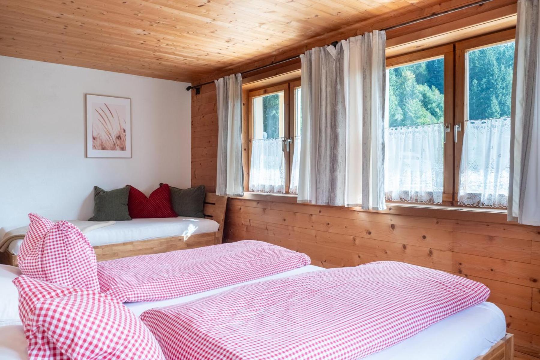 Alte Bildhauerei Apartment Aurach bei Kitzbuehel Luaran gambar