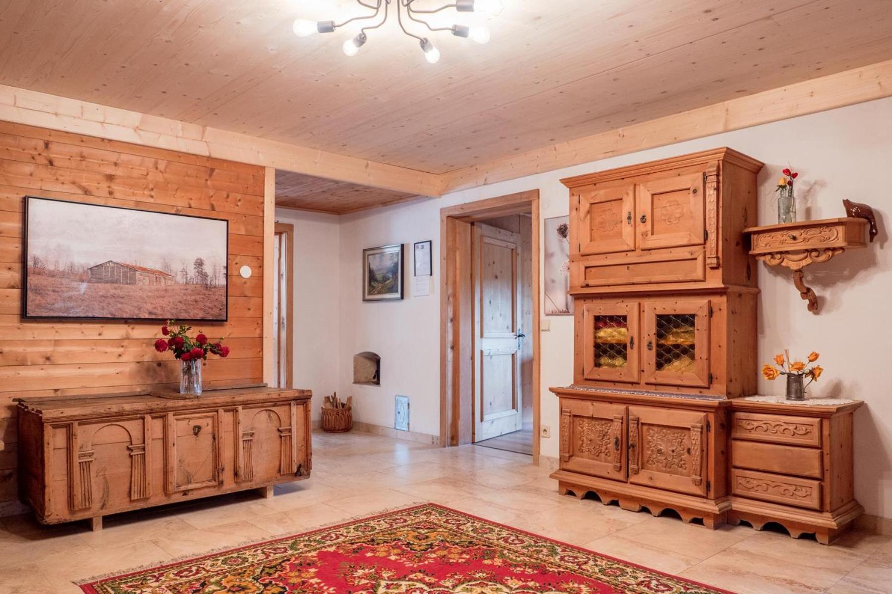 Alte Bildhauerei Apartment Aurach bei Kitzbuehel Luaran gambar