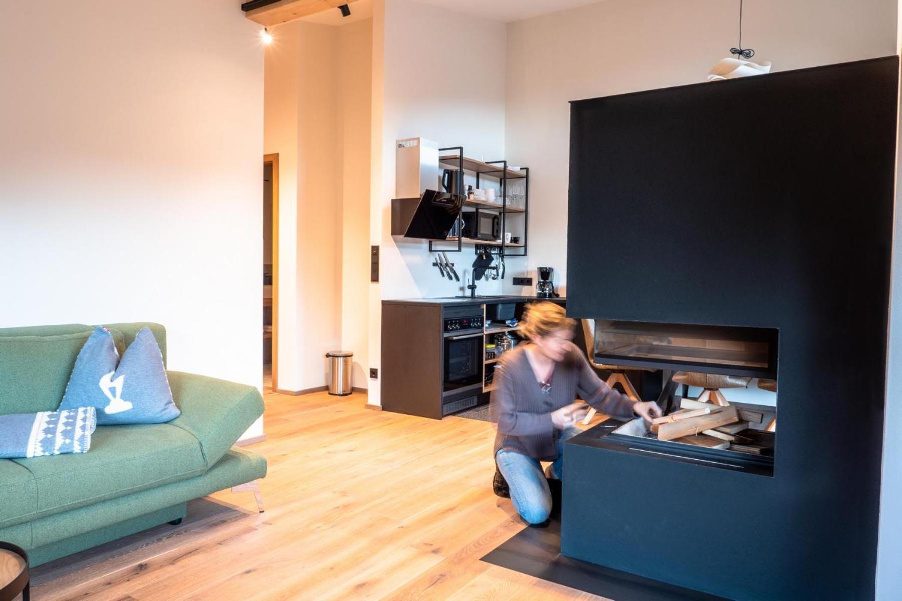 Alte Bildhauerei Apartment Aurach bei Kitzbuehel Luaran gambar