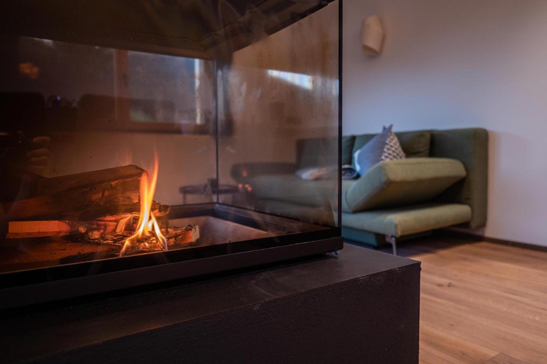 Alte Bildhauerei Apartment Aurach bei Kitzbuehel Luaran gambar