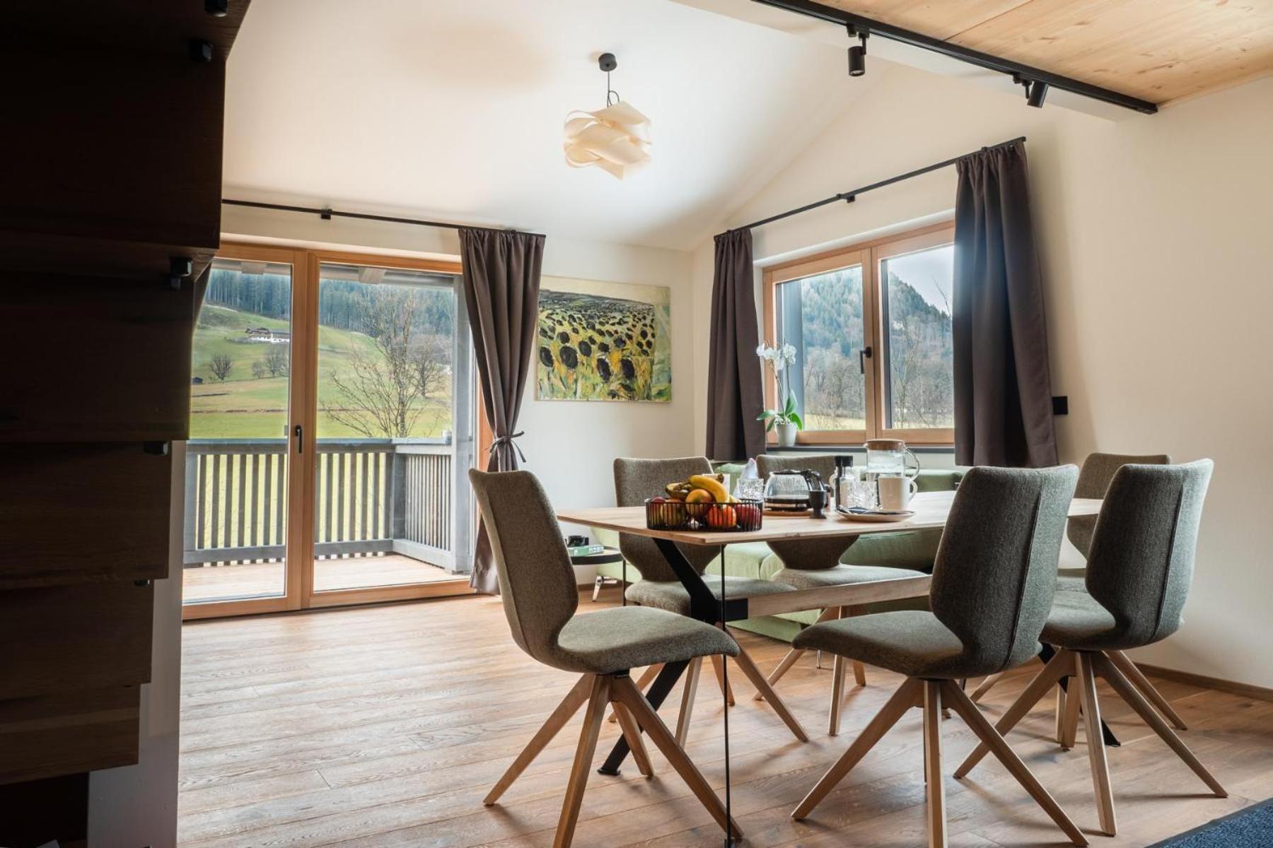 Alte Bildhauerei Apartment Aurach bei Kitzbuehel Luaran gambar